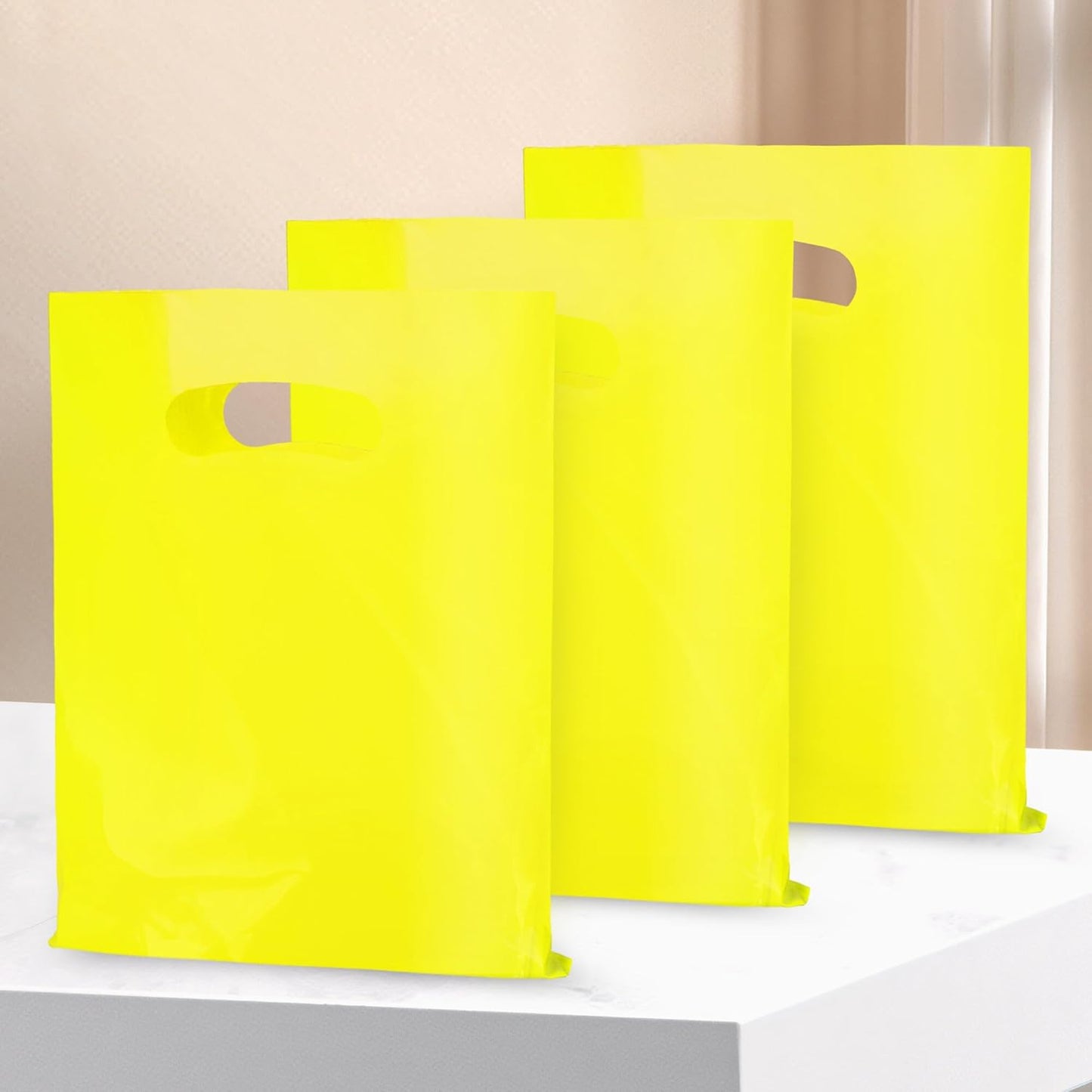 100 PCS Yellow Small Gift Bags, 6"x8" Merchandise Bags for Small Businesses, Goodie Bags Party Favor Bags for Kids, Treat Bag Retail Bag with Handle for Kids Birthday, Christmas