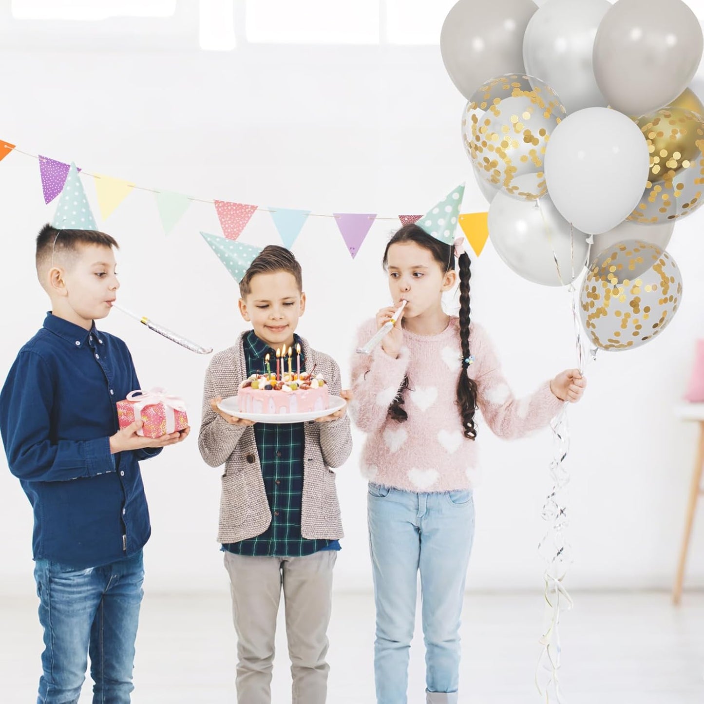 68Pcs Sand White Gold Confetti Balloons Kit 12 Inch Ballons Beige Pearl White Balloon Gold Party Balloons with Ribbons for Birthday Wedding engagement Baby Shower Graduation Decorations.