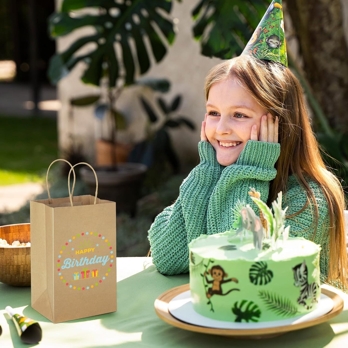 MESHA Kraft Gift Bags 200 Pack 5.25x3.75x8 Inch Small Brown Paper Bags with Handles Bulk for Small Business,Birthday,Party,Wedding,Retial,Shopping Bag