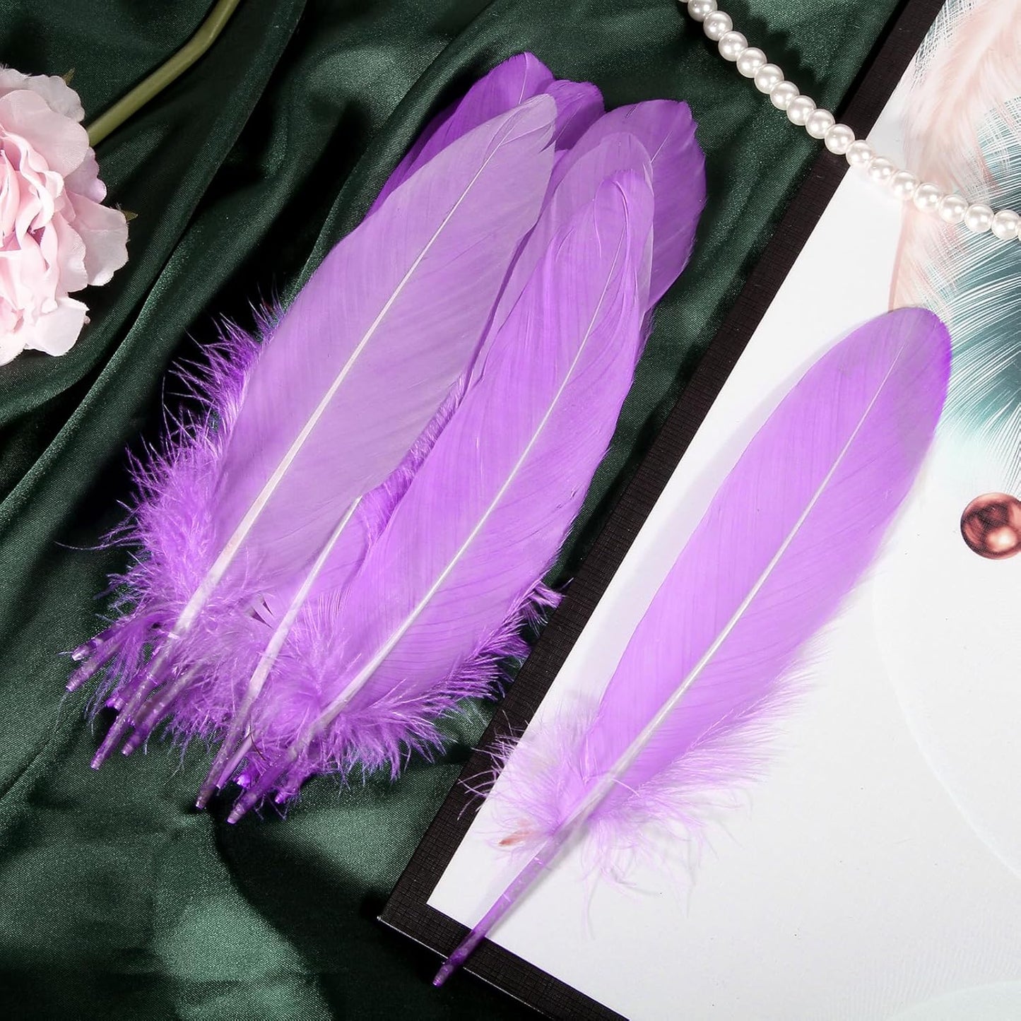 THARAHT 120pcs Lignt Purple Natrual Goose Feathers Natural Bulk 6-8 inch 15-20cm for Crafts DIY Cosplay Wedding Party Halloween Decoration Goose Nagoire Feathers
