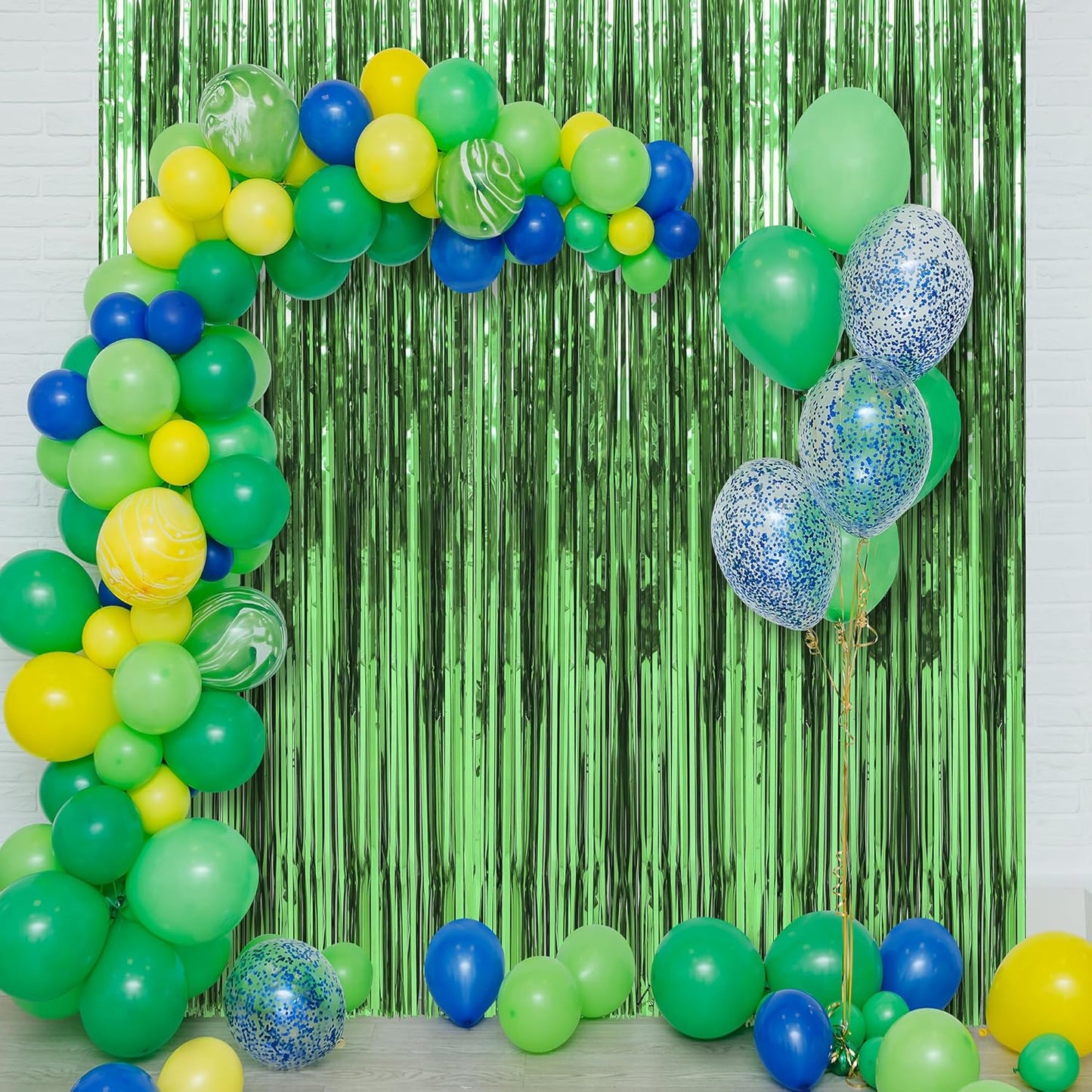 2 Pack Green Foil Fringe Curtains Streamers Party Decorations 3.3 x 8.2 ft, Tinsel Curtain Fringe Backdrop for Parties, Door Fringe Birthday Streamers, Photo Booth Backdrops, Party Decor