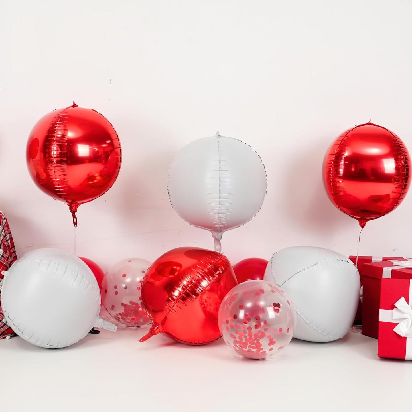 6Pcs Red White Round Foil Balloons,Giant 4D Round Ball Balloon,22 Inch Balloons for Mother's Day, Valentine's Day, Birthday, Wedding, Christmas Party Decorations