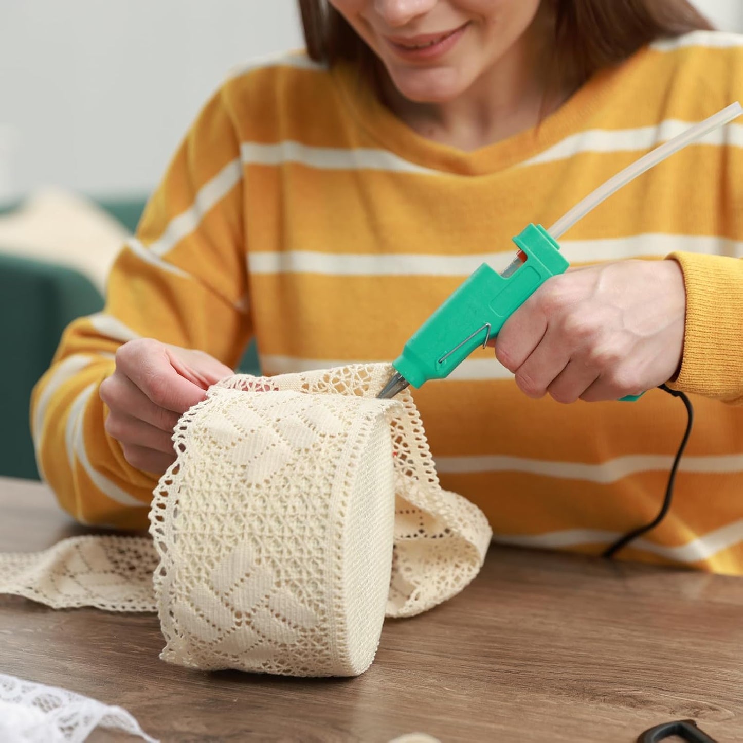 HARFINGTON 10pcs Hot Glue Sticks 0.28" Dia x 11.81" Long EVA Mini Hot Melt Adhesive Glue Stick for Hot Melt Gun Wood Plastic Glass Flowers Fabrics Foam, Purple