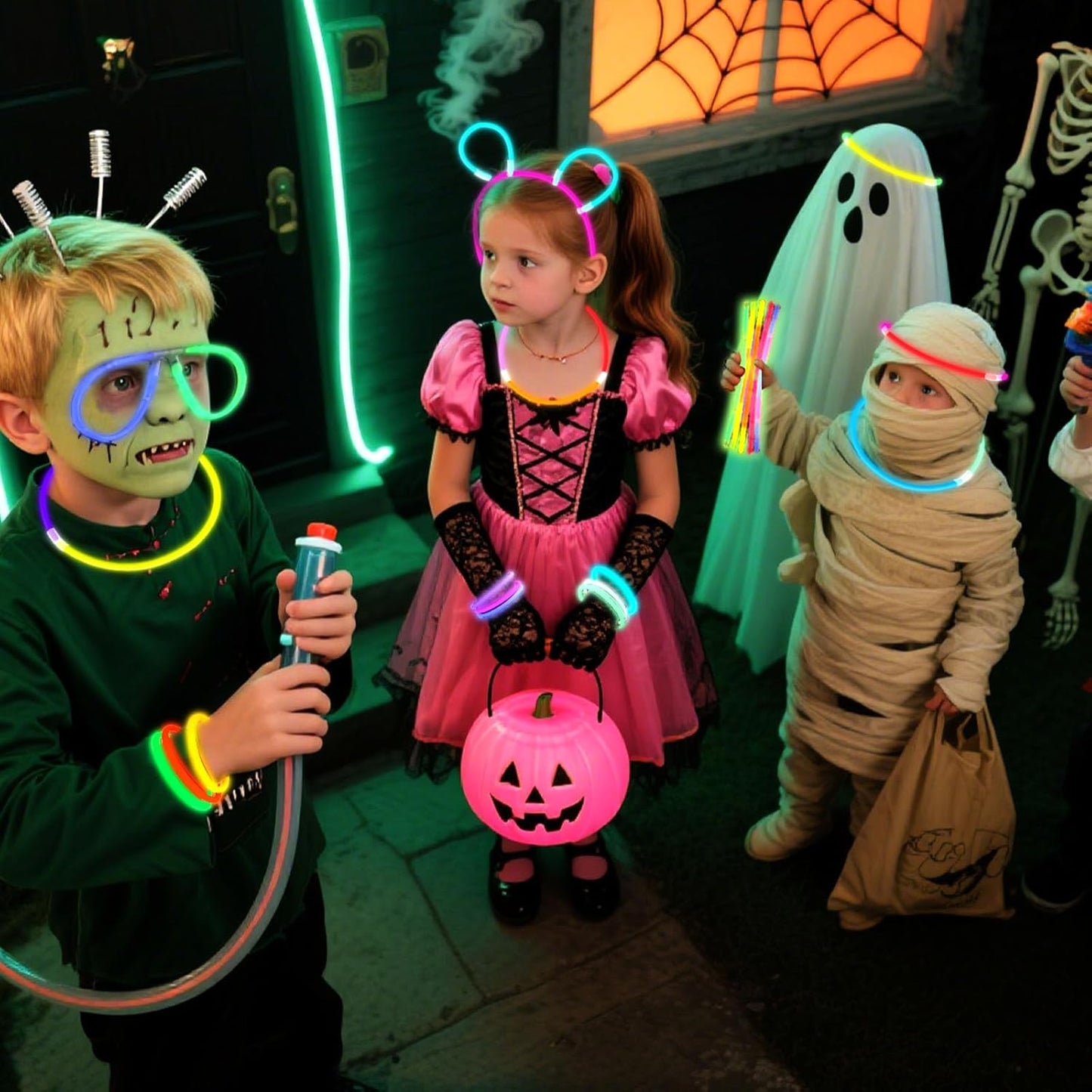 3 otters 100PCS Glow Sticks, 8 Inch Glow in the Dark Party Favors Halloween Party Supplies Light Up Sticks for Kids Adults Birthday Decorations