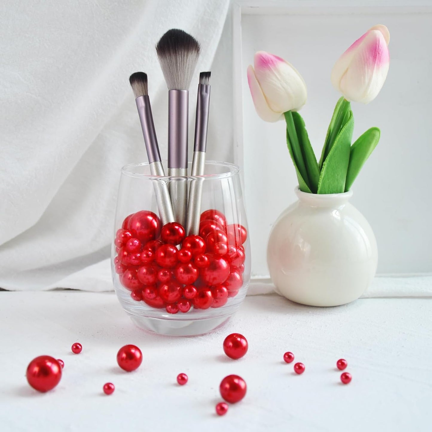 260Pcs Red Glossy Beads for Centerpiece Decor, Artifical Pearls Vase Filler, Makeup Brush Beads, No Hole Round Pearl Beads for Wedding Birthday Christmas Party Home Decor(18mm 14mm 6mm)