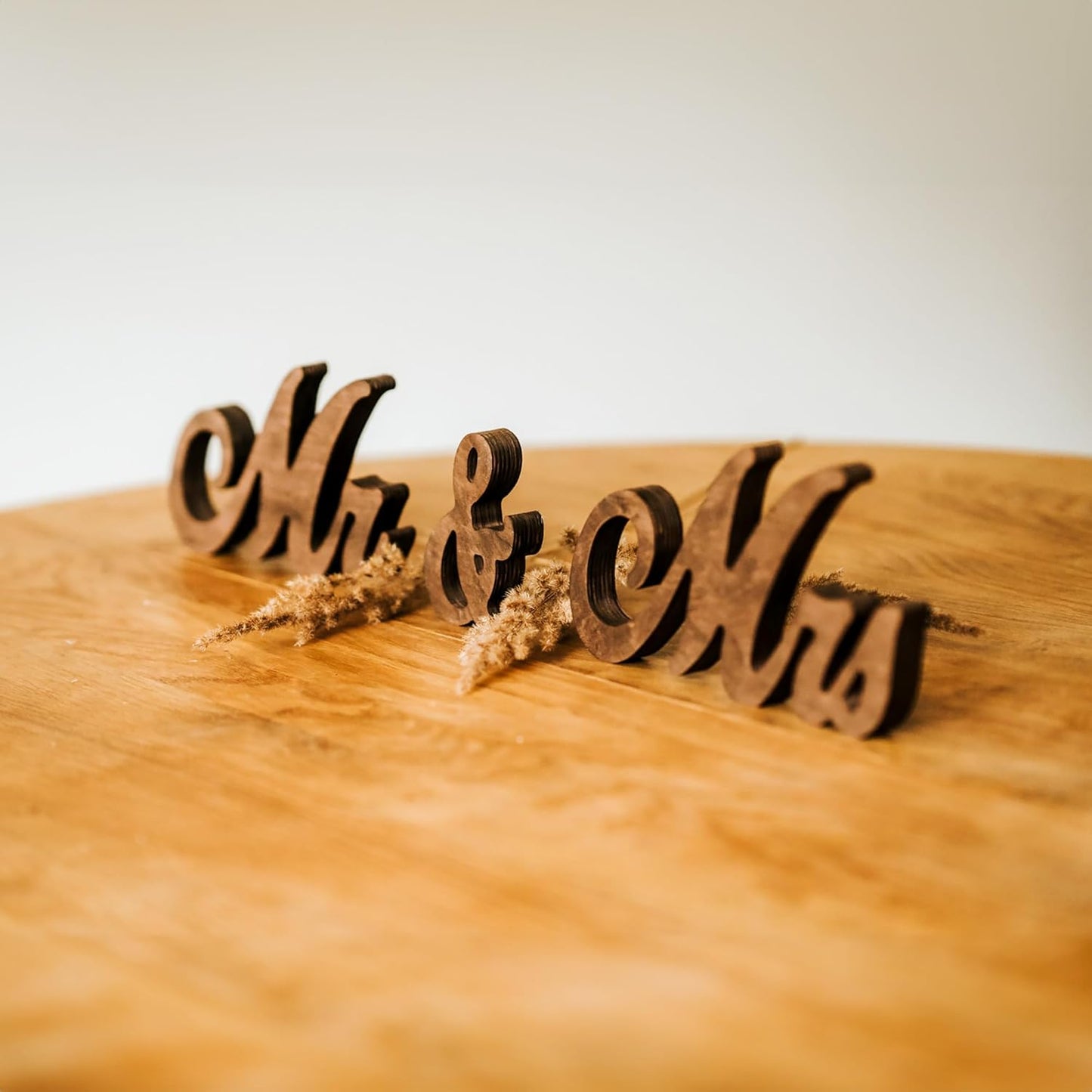 Mr and Mrs Sign for Wedding Table Decor, Mr & Mrs Wooden Signs, Rustic Wedding Decorations for Reception, Mr & Mrs Sign for Sweetheart Table Decor, Freestanding Wood Letters for Head Table Centerpiece