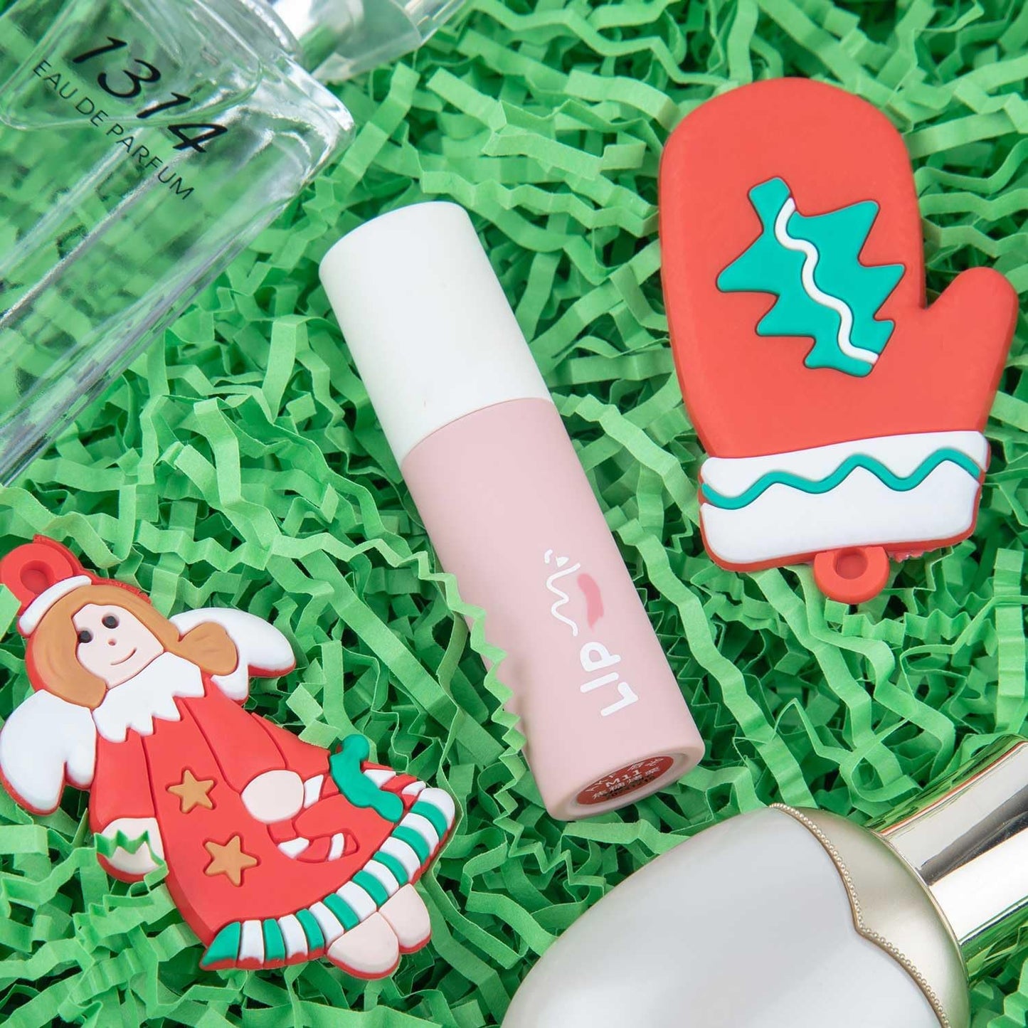 Caleihd Crinkle Cut Paper Grass Cushion Paper Streamer for Christmas Wedding Birthday Bridesmaid Engagement Craft Gift Boxes Bags Filler Decoration 4.5oz Green