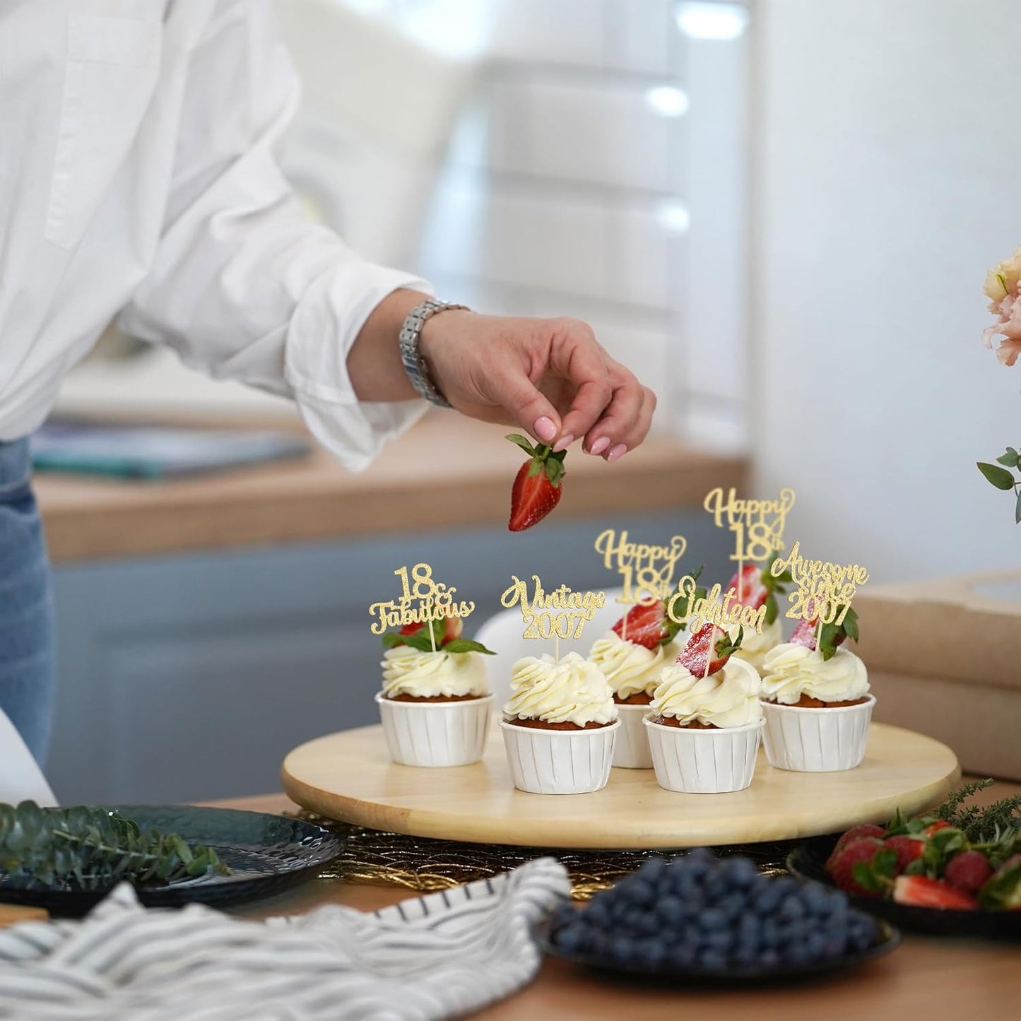 30Pcs Vintage 2007 Cupcake Toppers Glitter Eighteen Happy 18th Birthday 18 Fabulous Cupcake Picks Cheers to 18 Years for 18th Birthday Wedding Anniversary Party Cake Decorations Supplies Gold