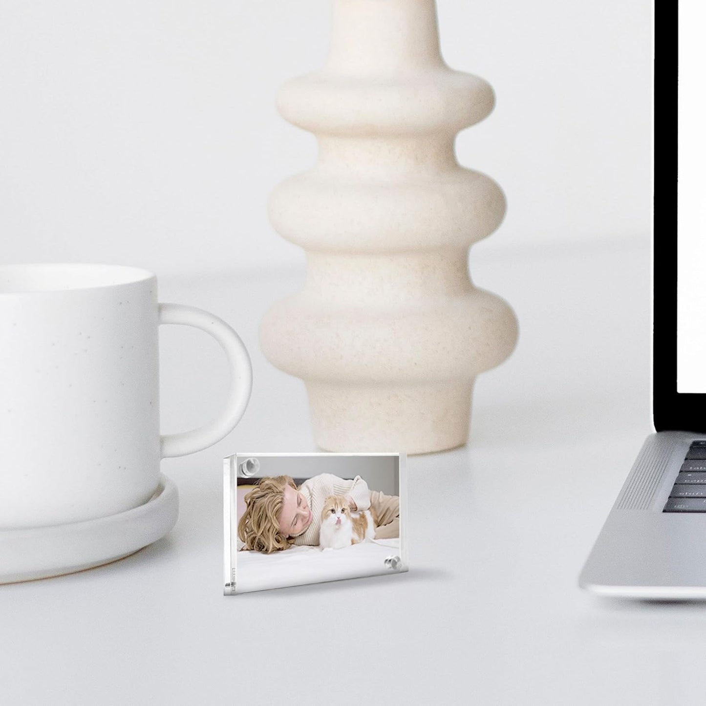 Canetti Original Magnet Picture Frame - Crystal Clear Acrylic Glass Table Top Photo Frame