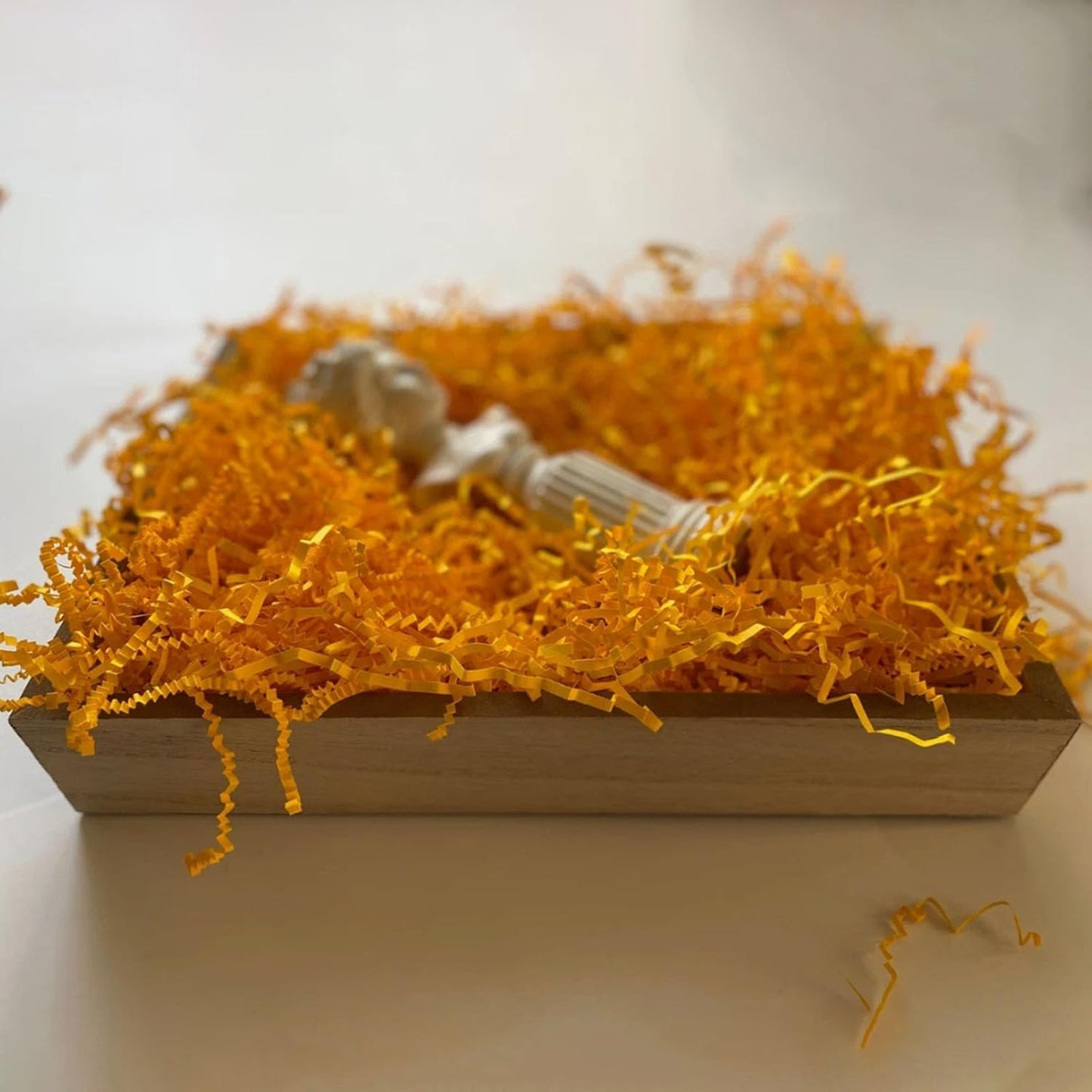 Zankubom 1 LB Golden Crinkle Cut Paper Shred Filler Great for Gift Wrapping, Golden Basket Fillers, Birthday, Gift Wrapping, Anniversary, Halloween Thanksgiving Christmas Party Decor Filling Supplies