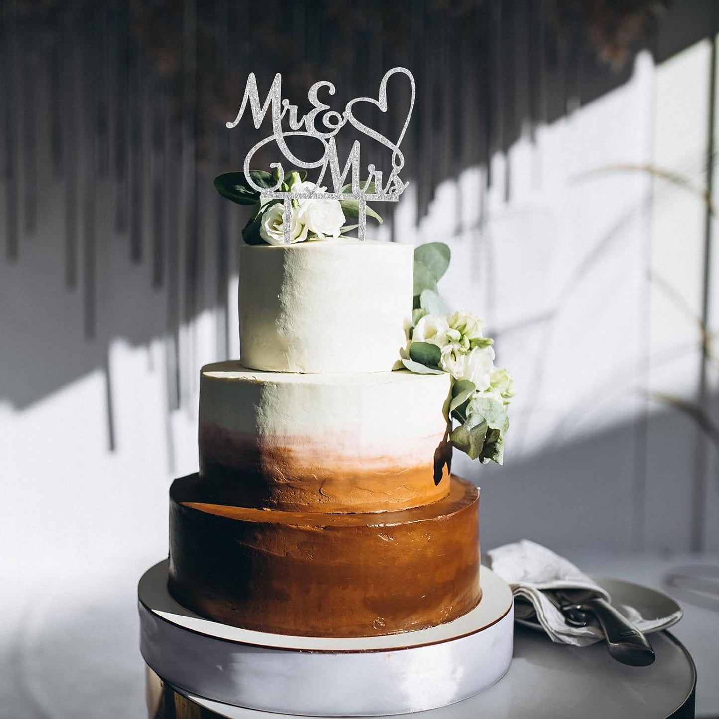 Mr and Mrs Cake Topper, Wedding Cake Toppers Bride and Groom, Wedding Cakes Decorations, Gold Acrylic Topper for Weding, Engagement, Anniversary (Silver)