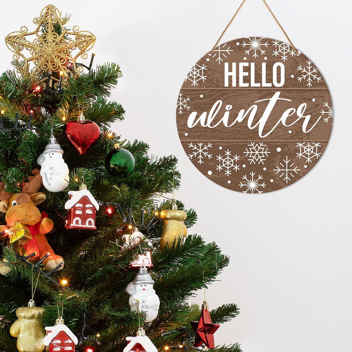 Muktoujaumai Hello Winter Sign Front Door Decor, Christmas Round Hanging Sign Decor Rustic Snowflake Xmas Holiday Wall Decorations Winter Wood Sign for Door, Porch, Home, Welcome Winter