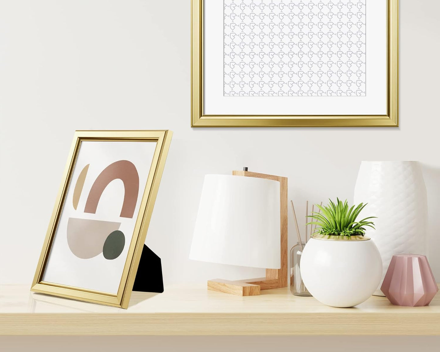 LaVie Home 5x7 Picture Frames (12 Pack, Gold) Simple Designed Photo Frame with High Definition Glass for Wall Mount & Table Top Display, Set of 12 Classic Collection