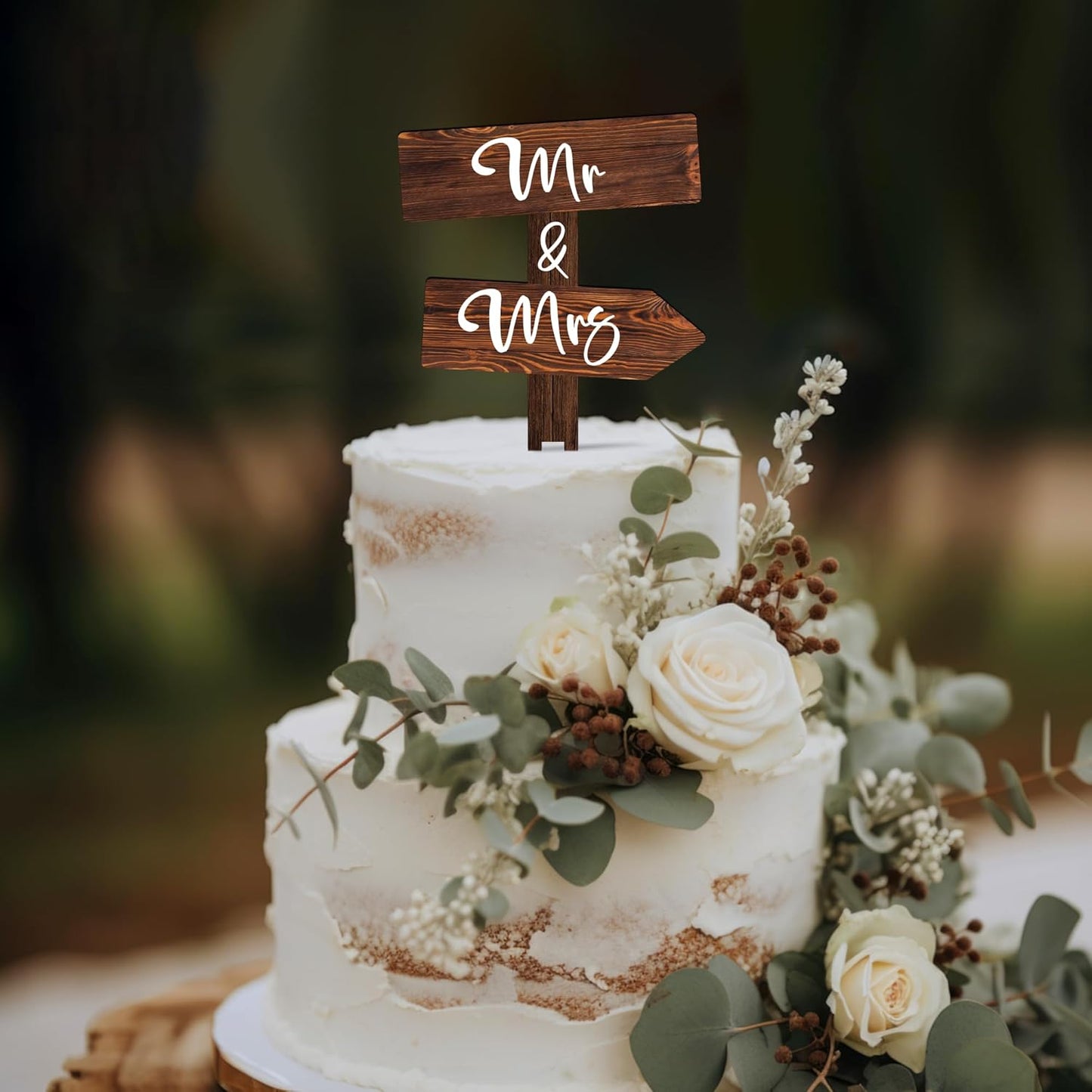 Rustic Mr & Mrs Cake Topper in Wood Cake Decoration for Wedding & Engagement