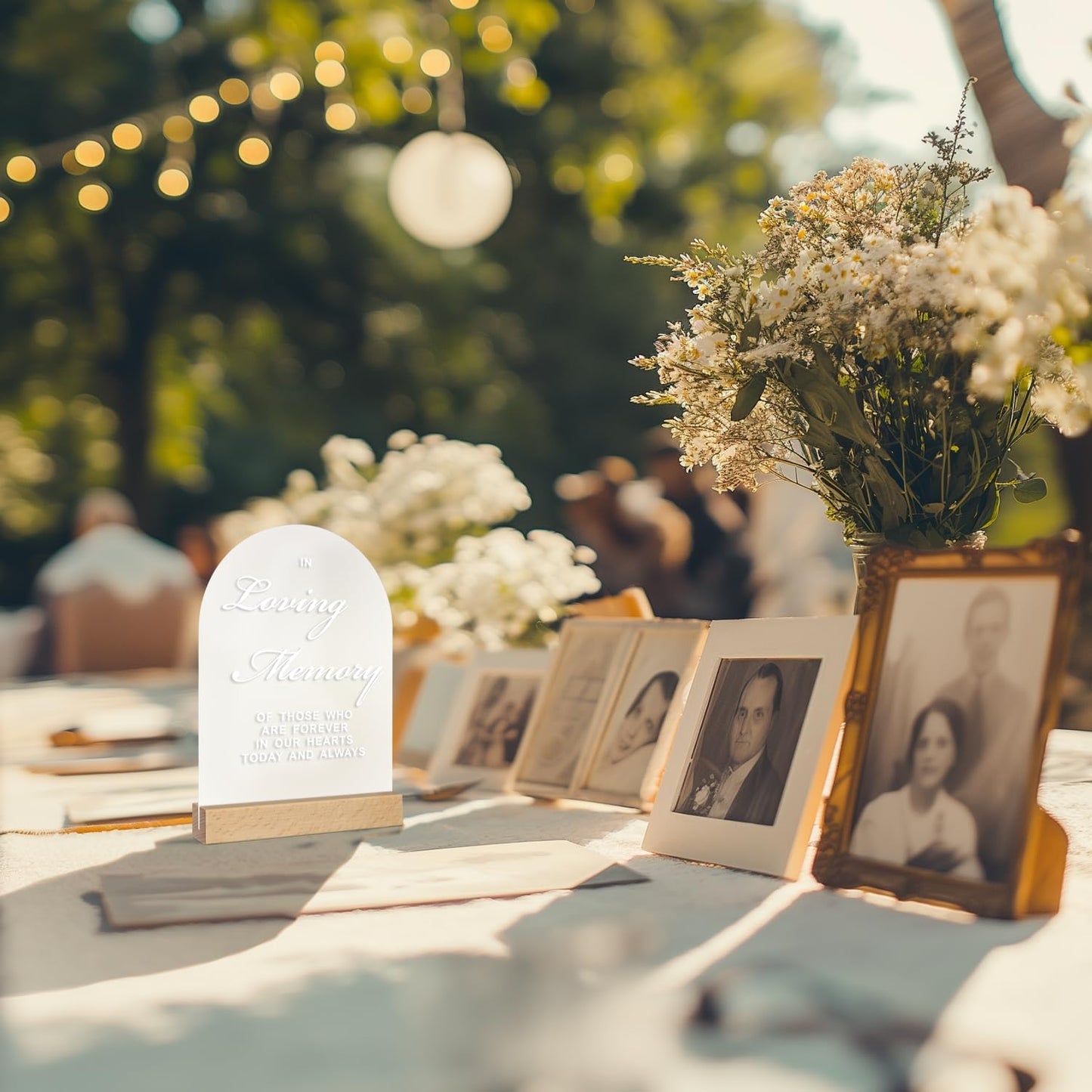 In Loving Memory Wedding Sign for Memory Table, Acrylic Wedding Signs with Wood Stand, 5x7" Frosted Arch Wedding Essentials Stuff, Perfect Memory Table Sign for Wedding, Party, Anniversary, Event