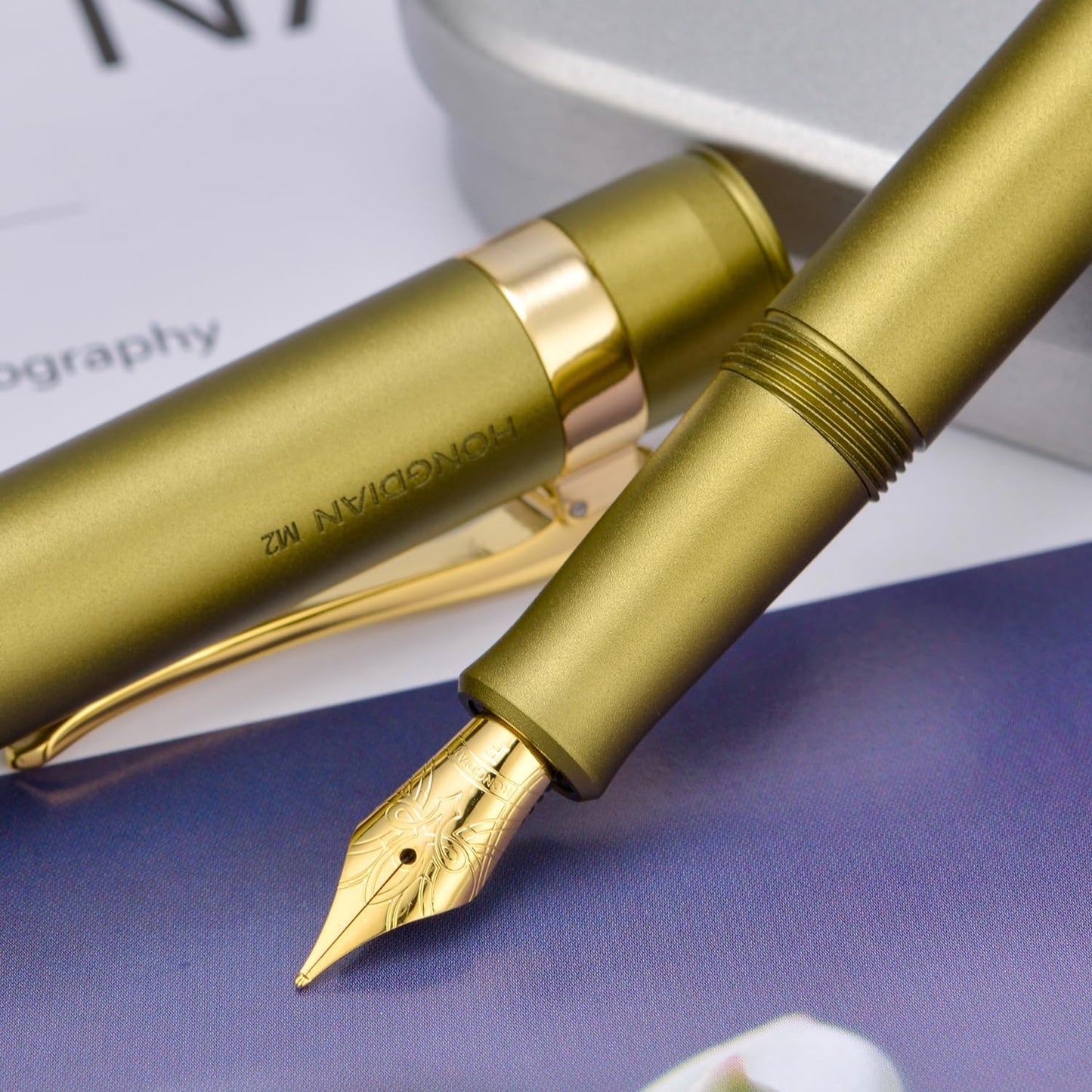 HONG DIAN M2 Black Forest Mini Fountain Pen, Fine Soft Nib & Sleek Shape Aluminium Short Pocket Travel Pen (Olive Green)