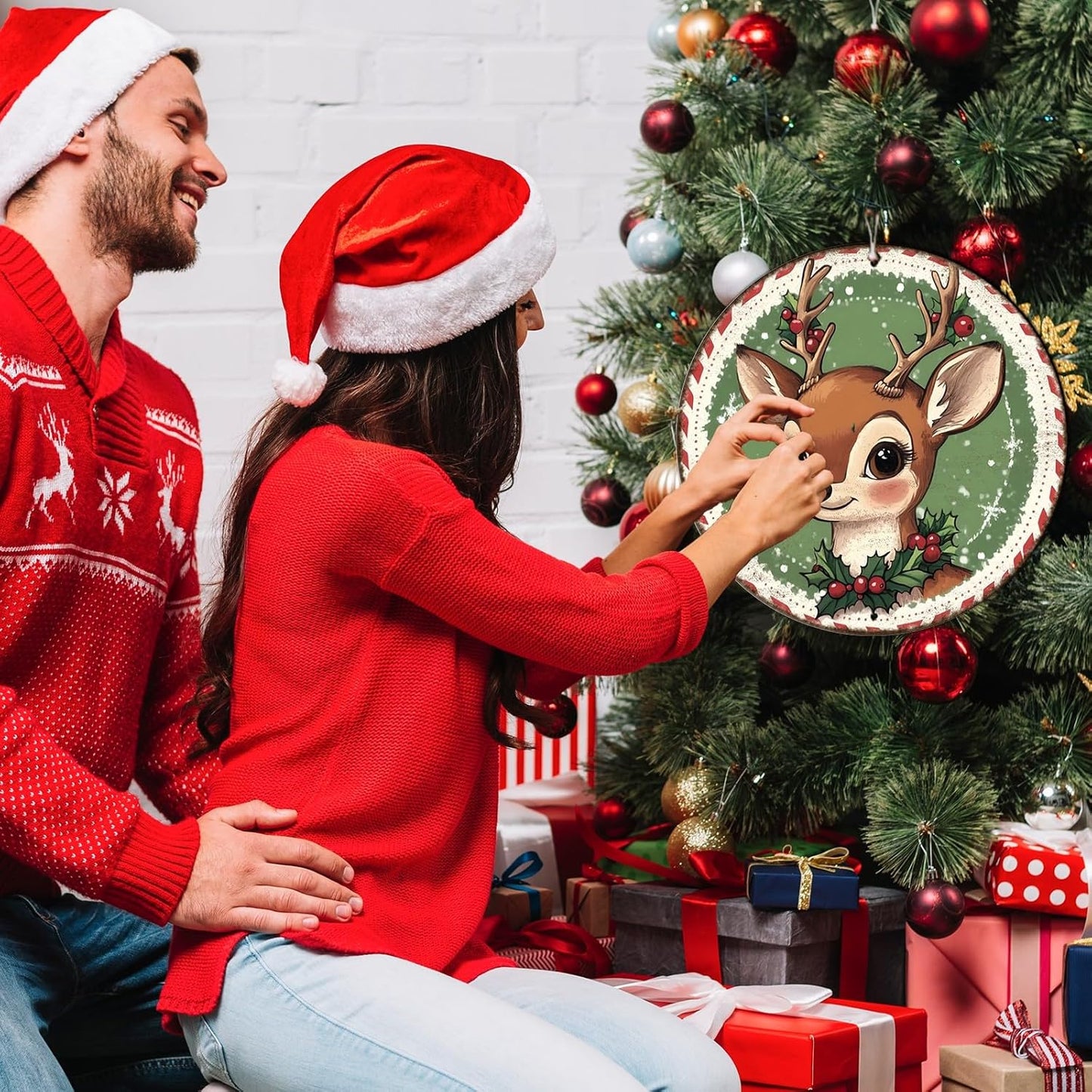 Round Retro Reindeer Metal Tin Sign - Vintage Christmas Decor for Home Coffee Wall - 12 * 12 in