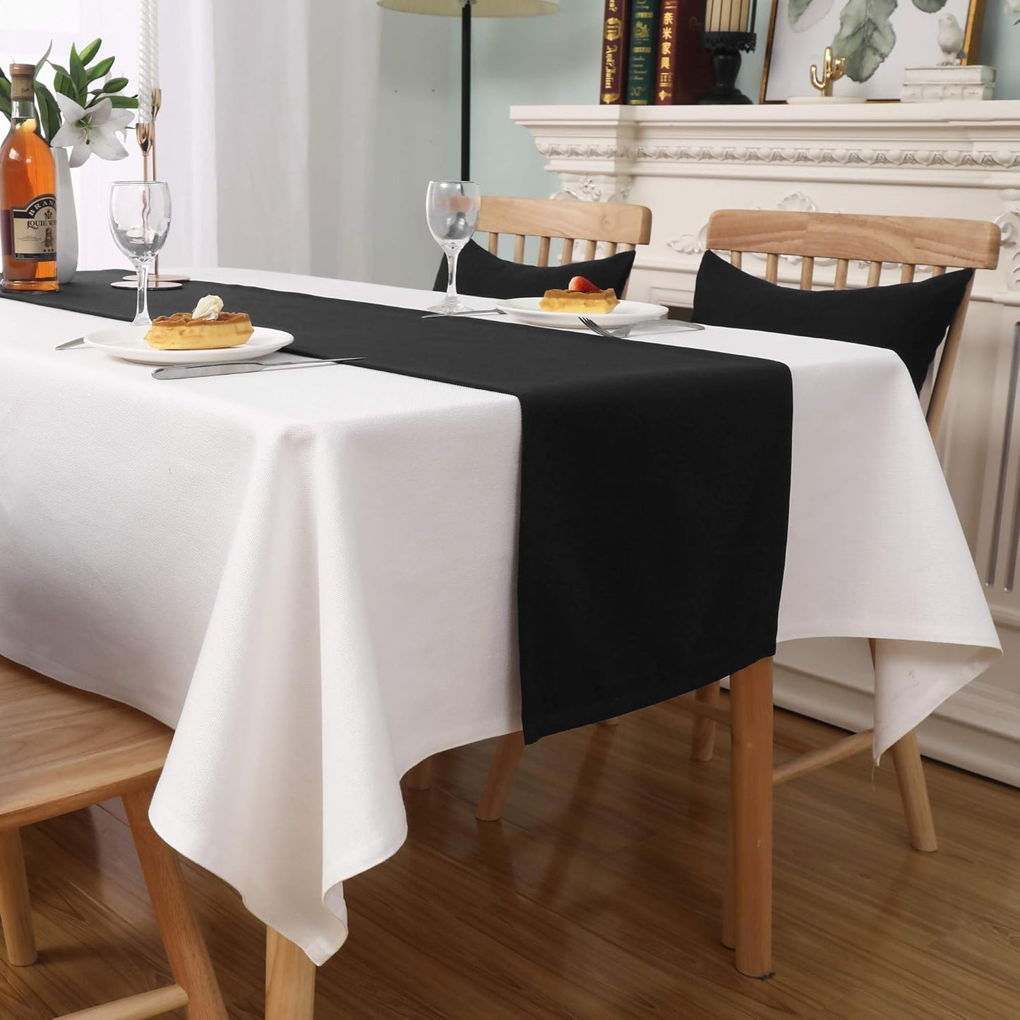 DUALIFE Jet Black Table Runner 14x72 inch Solid Color Thick Polyester Decorative Cloth Handcrafted for Wedding Party Birthday Graduations Banquet,Restaurant & Outdoors 1 Piece