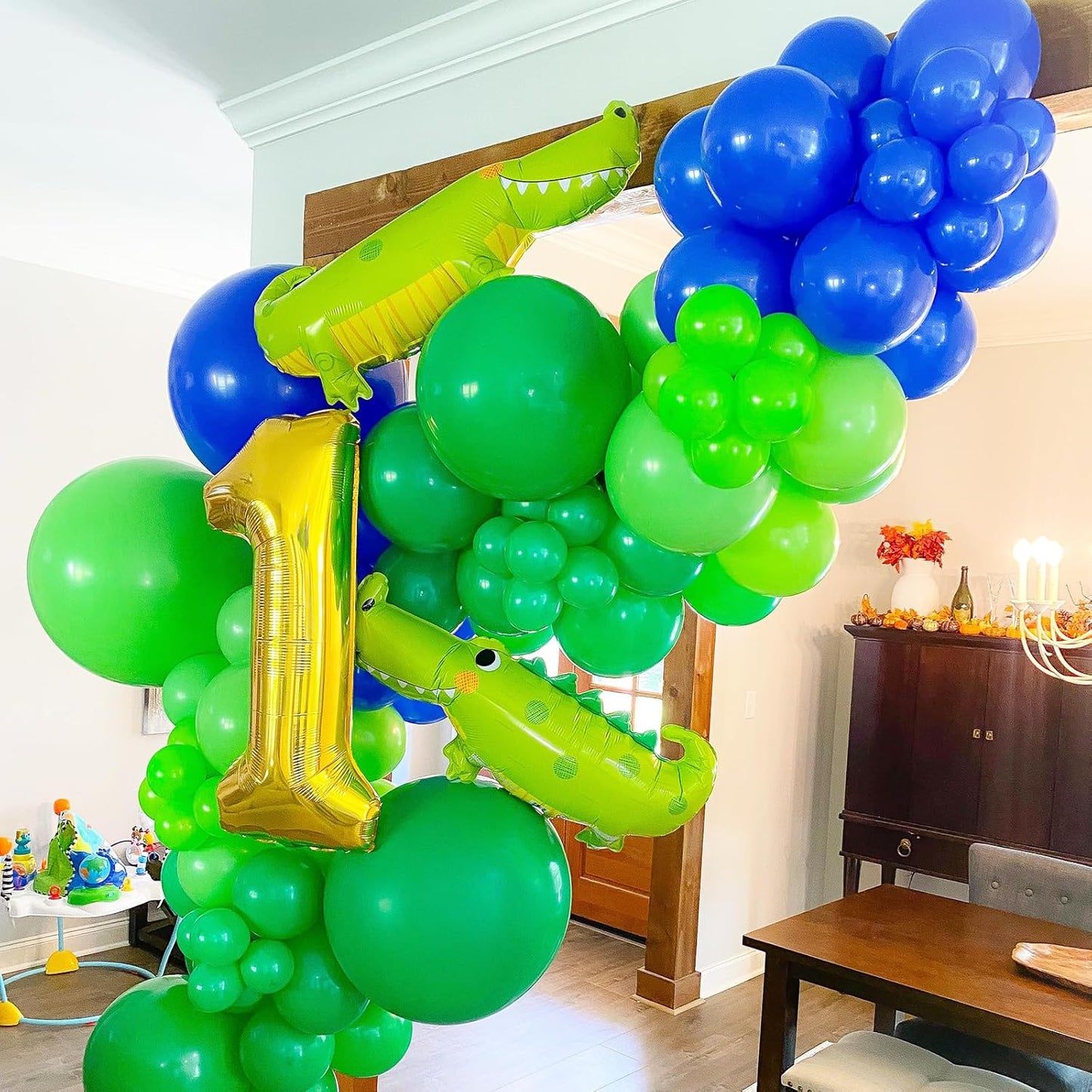 90pack Green Balloons Different Size 18/12/10/5 Inch Green Balloon Garland Arch Kit for Graduation, St. Patrick's Day, Dinosaur, Jungle, Forest, Wedding, Birthday, Christmas Decorations