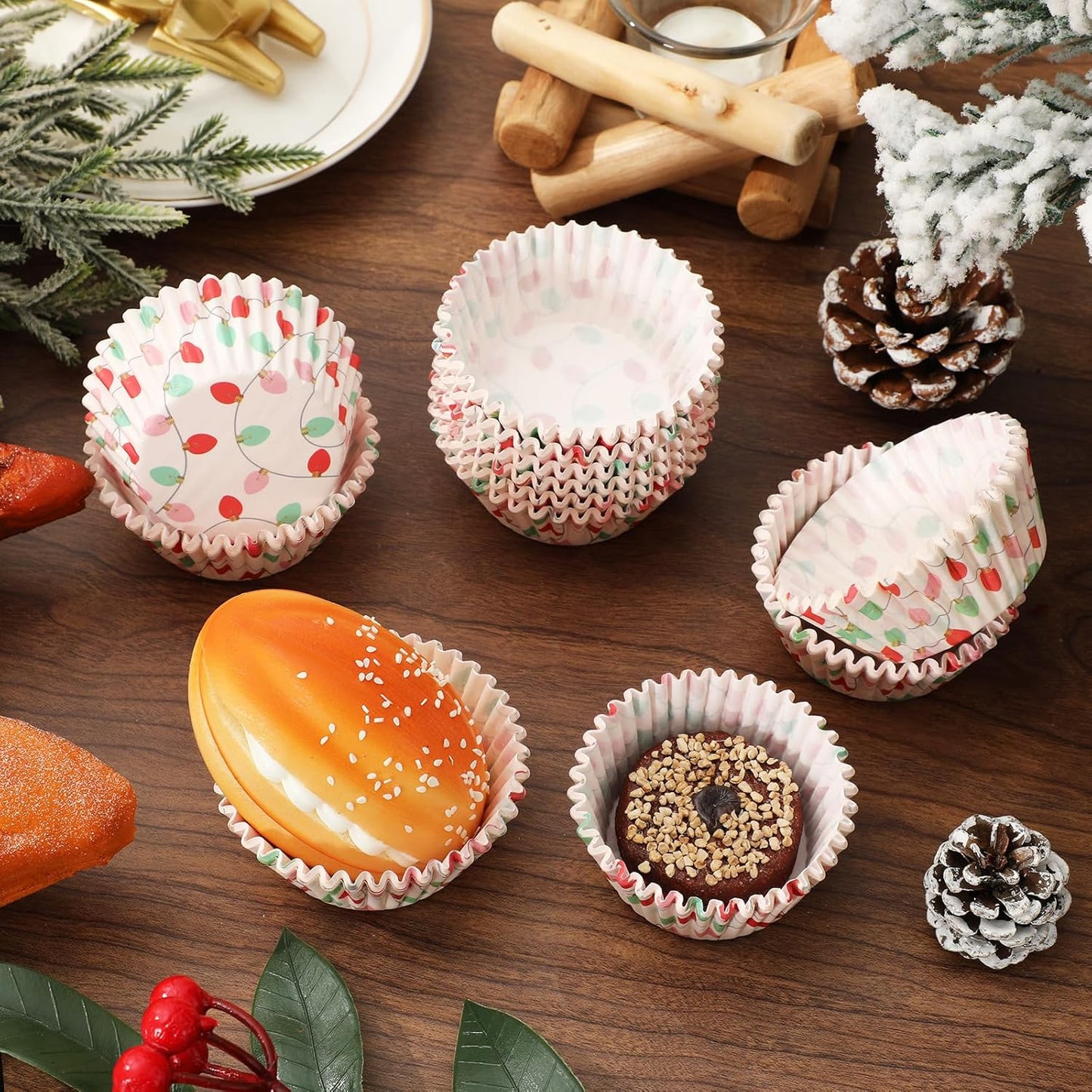 Whaline 300Pcs Christmas Paper Baking Cups Light Bulb Cupcake Liners Xmas Winter Muffin Liner Cake Paper Cups Storage Container for Holiday Party DIY Craft, 2 x 1.2 Inch