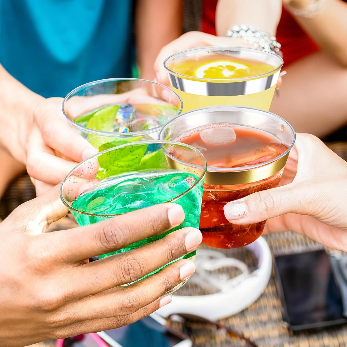 100Counts 9 OZ. Disposable Cups Old fashioned Party Tumblers, 9 Ounce Squat Cups Gold Rimmed Hard Plastic Party Wedding Cups with Gold Rim