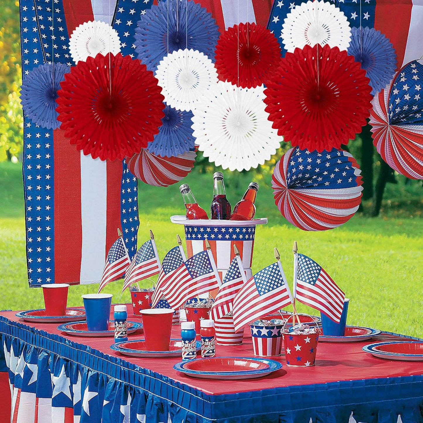 18 Pcs Red White Blue Hanging Paper Fan, Hanging Honeycomb Round Paper Fans for Weddings, Birthdays, Independence Day, Classroom, Events Ceiling Party Supplies Decorations