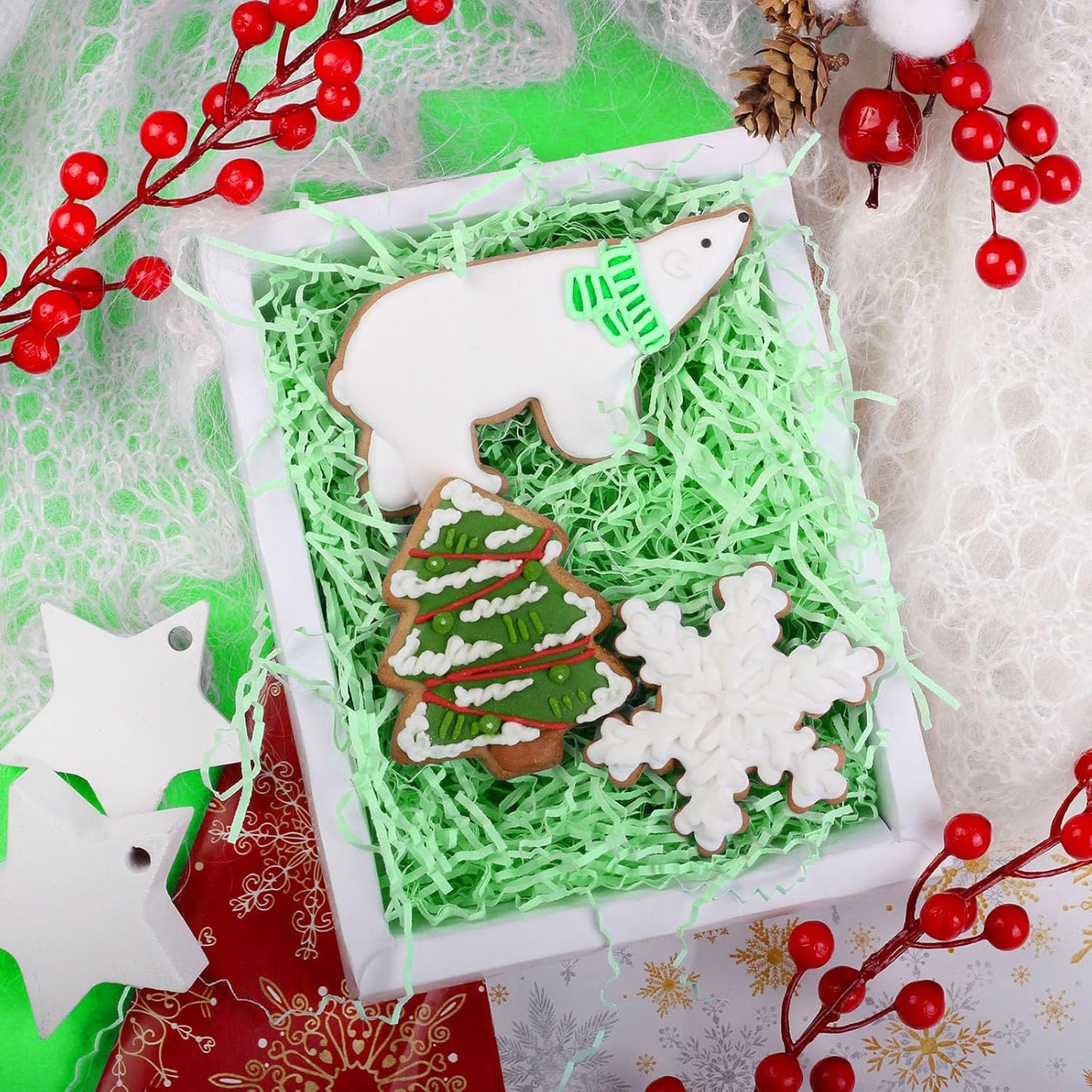 Zankubom 1 LB Light Green Crinkle Cut Paper Shred Filler Great for Gift Wrapping, Light Green Basket Fillers, Birthday, Halloween Thanksgiving Christmas Easter Party Decor Filling Supplies