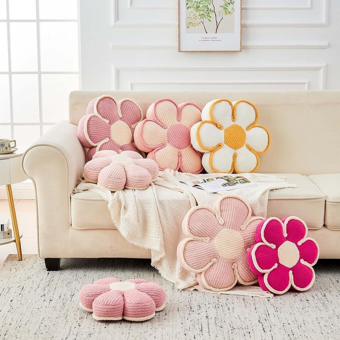 Flower Pillow, Soft Flower Decorative Throw Pillow, Cute Daisy Flower Shaped Seating Floor Cushion Room Décor Plush Pillows for Sofa Couch Bed (13.7 Inch, Light Pink)
