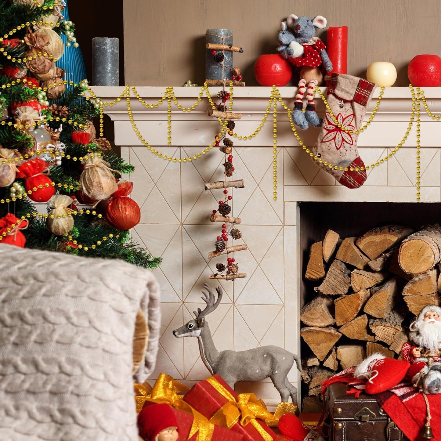 100 Feet Christmas Tree Beads, Christmas Tree Garland Decoration, Plastic Hanging Beads Garland Chain Roll for Xmas Home Mantle Fireplace Wreath Xmas Tree DIY Decoration Supplies