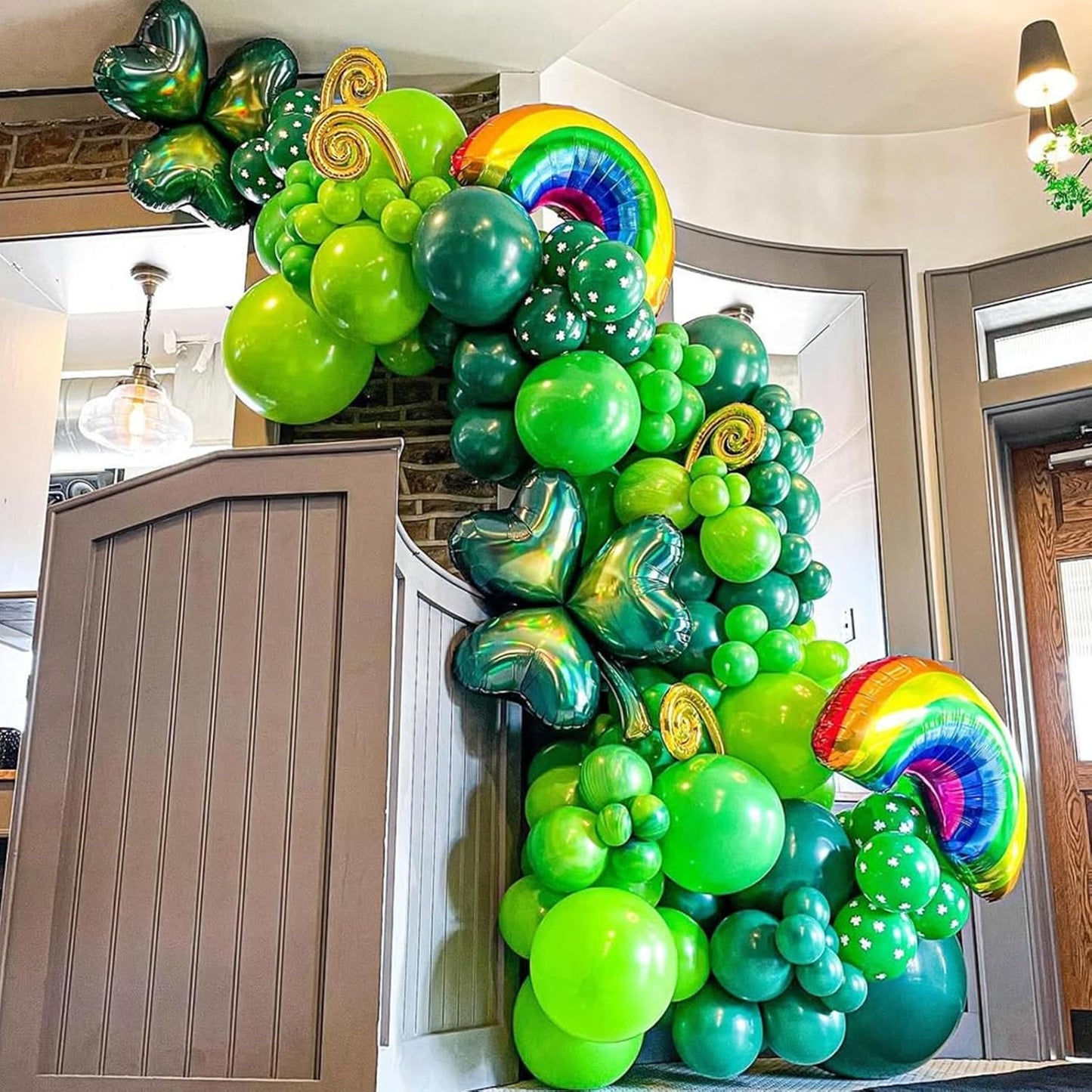 Green and Gold Balloons Garland Arch Kit, Green Balloon Arch Kit with Different Sizes for Graduation, St. Patrick's Day, Baby Shower, Birthday, Jungle Safari Party Decorations