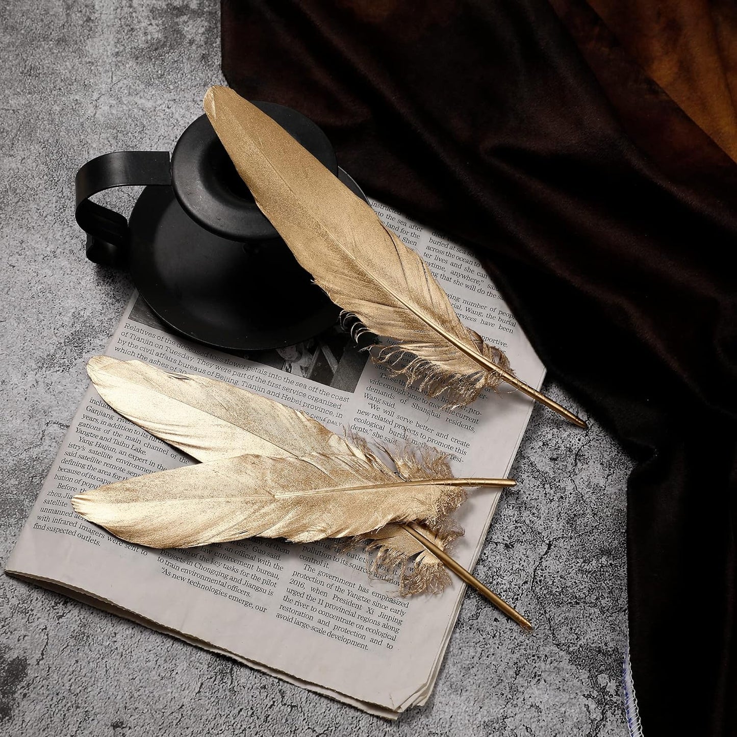 Larryhot Gold Goose Feathers for Crafts - 6-8 inch 60 pcs Natural Feathers for Wedding Party Decorations,DIY Crafts and Clothing Accessories (Gold)